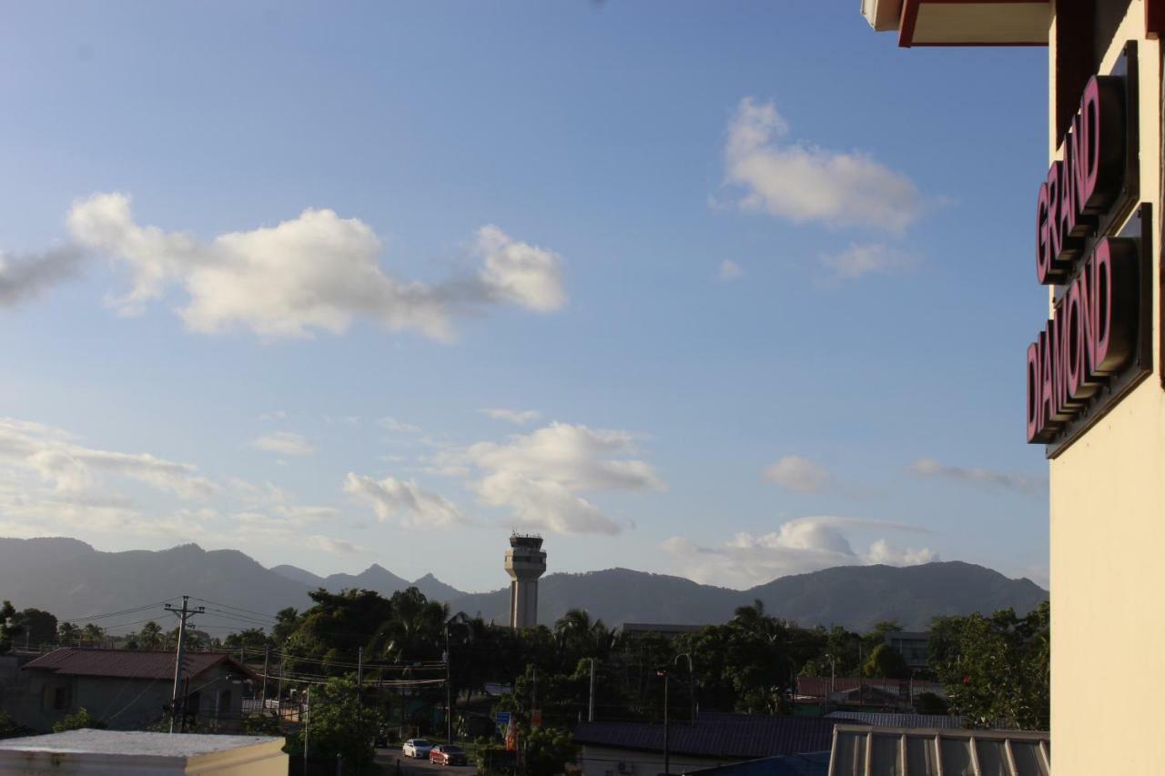 Grand Diamond Hotel Trinidad Piarco Bagian luar foto