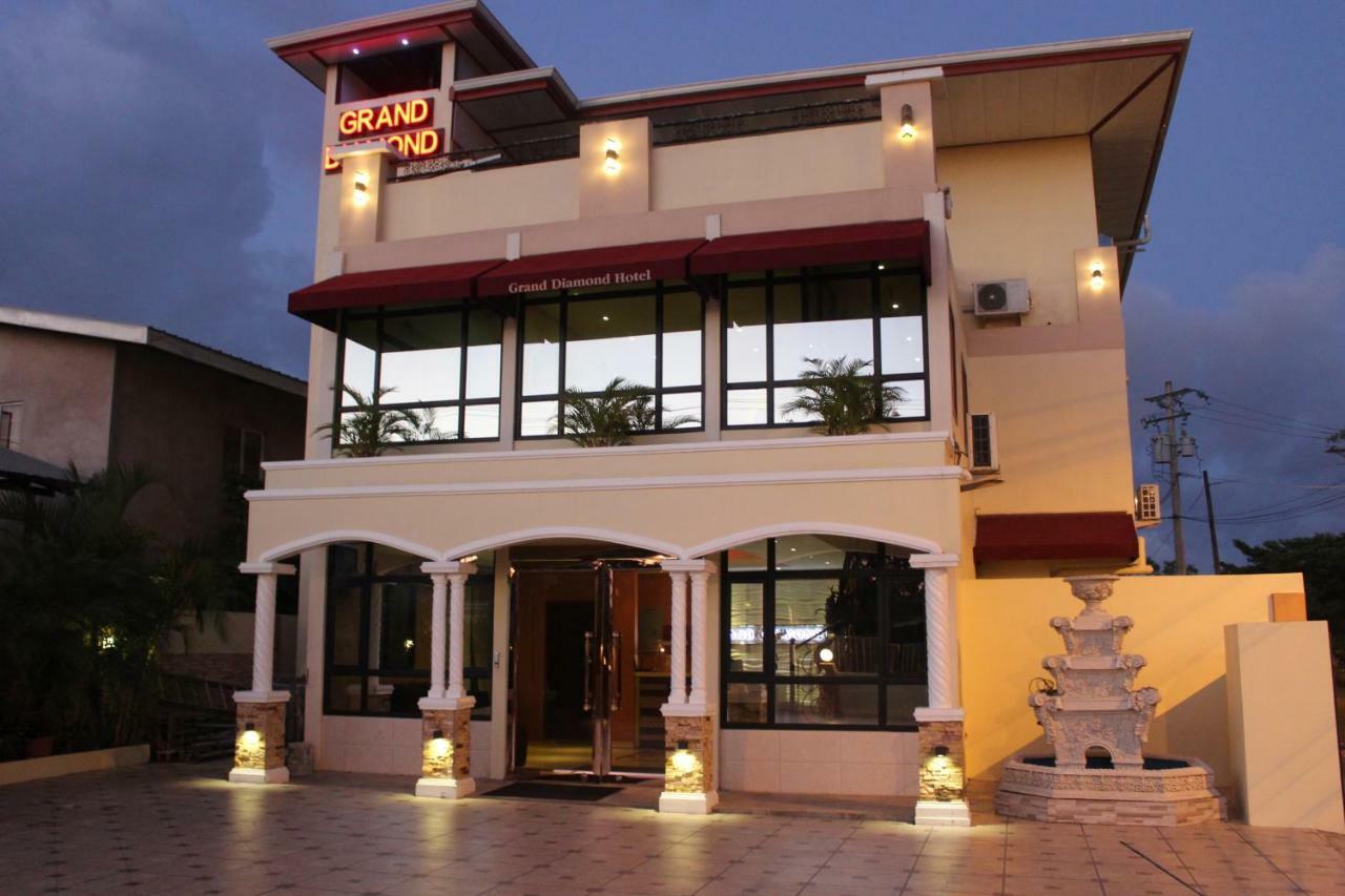 Grand Diamond Hotel Trinidad Piarco Bagian luar foto