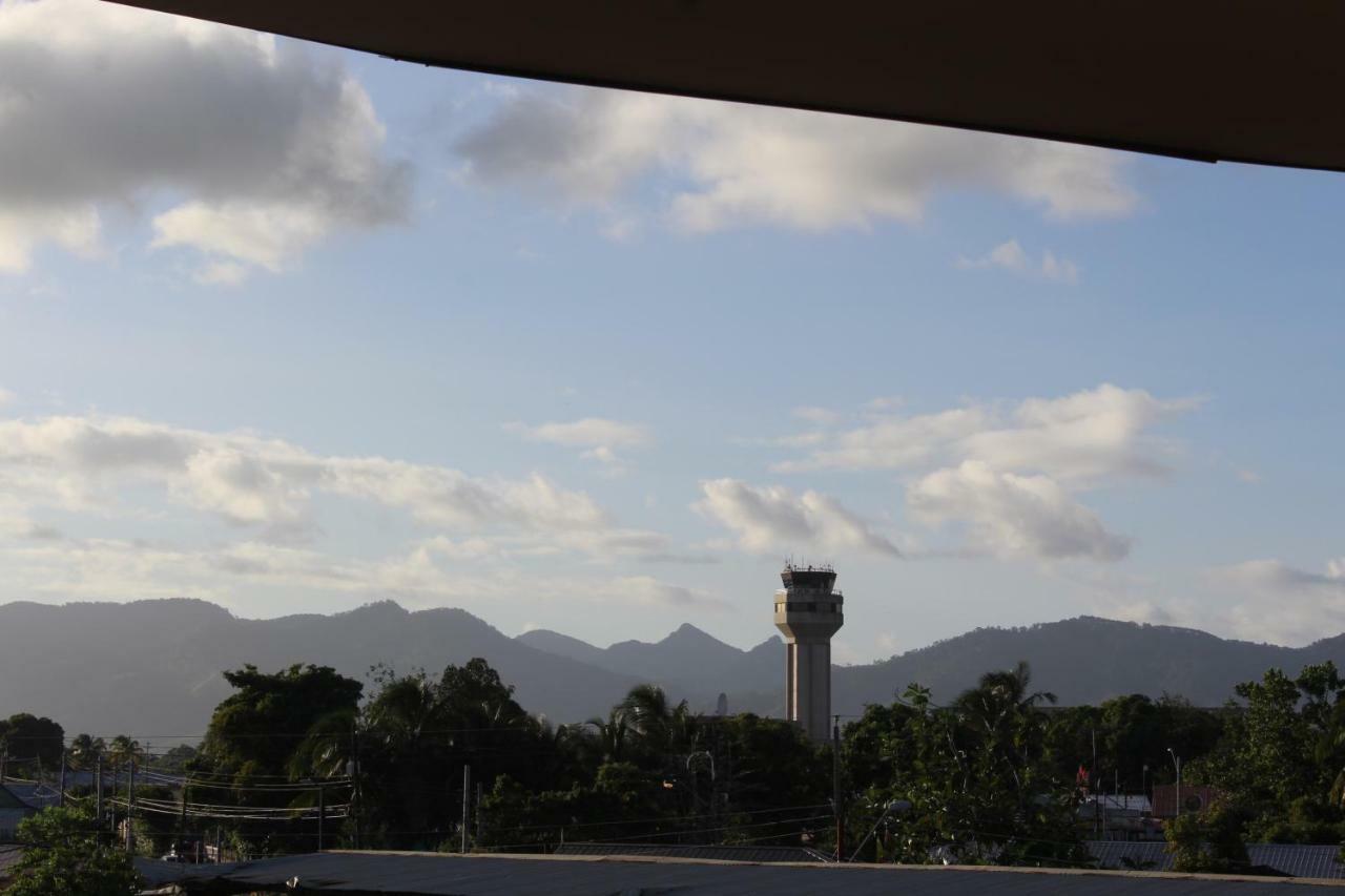Grand Diamond Hotel Trinidad Piarco Bagian luar foto